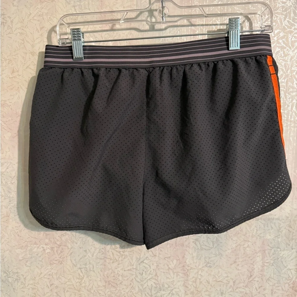 Under Armour Women's Black Shorts with Orange Trim Running Shorts, Sz Sm